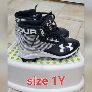 Boys football cleats